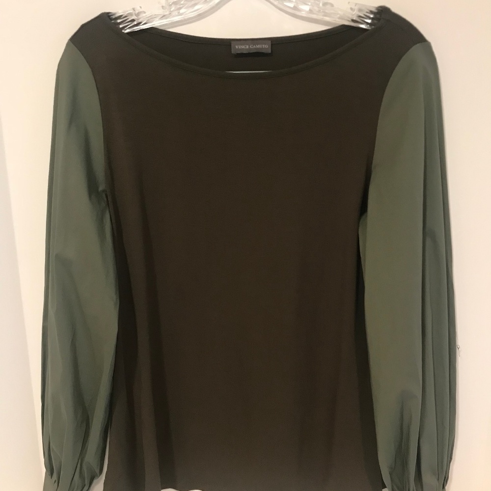 Vince Camuto Knit bodice/woven sleeve khaki shirt